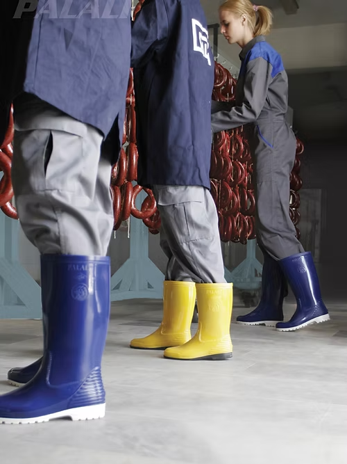 103 - PVC Short Boots - Image 4